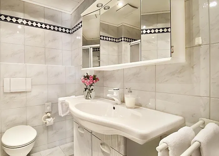 Hotel Aslan Kurpark 4*